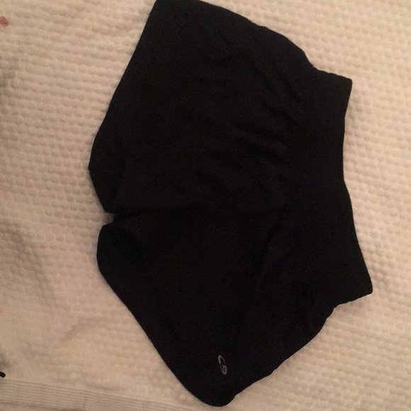 Running shorts - Picture 2 of 3